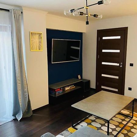 Aparthotel City Center Targu Ocna Esterno foto