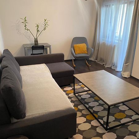 Aparthotel City Center Targu Ocna Esterno foto